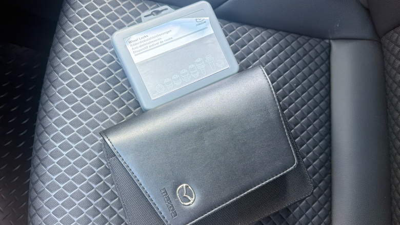 Mazda 2 Hybrid 1.5i Hybrid Homura 5dr CVT Hybrid Hatchback